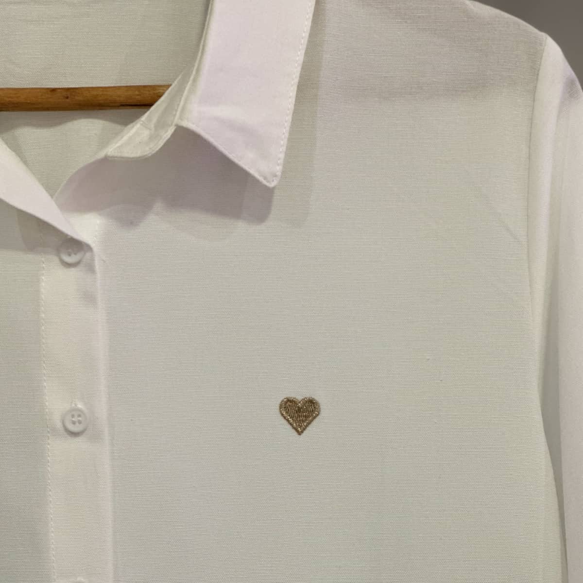 Chemise blanche coeur doré enfant