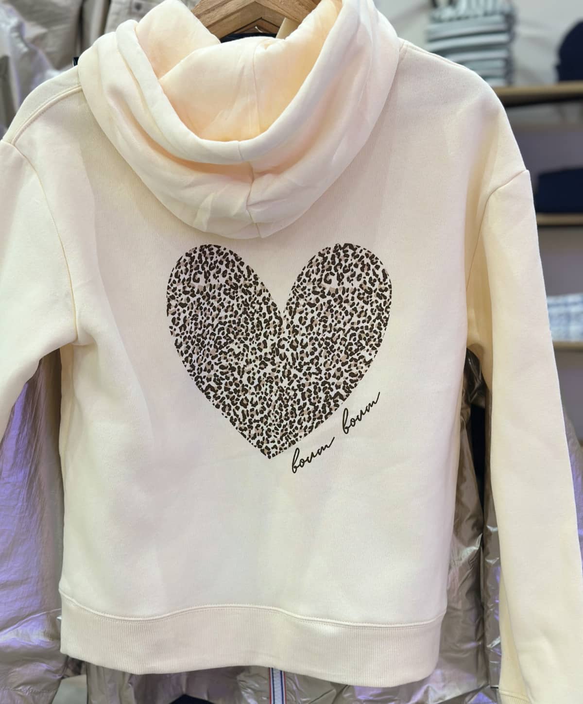 sweat coeur dans le dos enfant